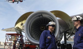 aircraft mechanic salary tasks