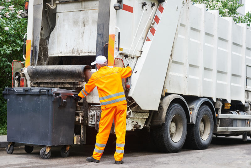 waste management truck salary